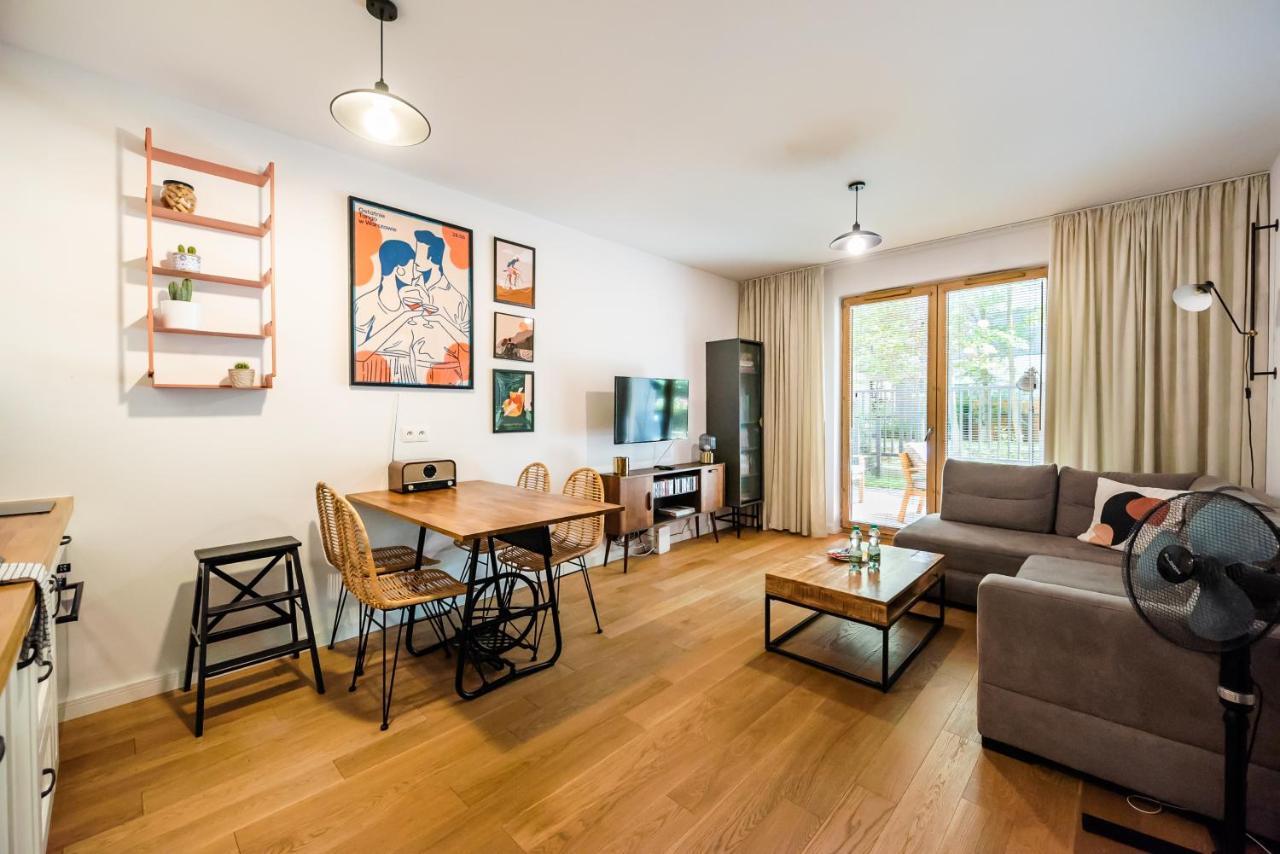 Woronicza Boho Apartment Варшава Екстериор снимка